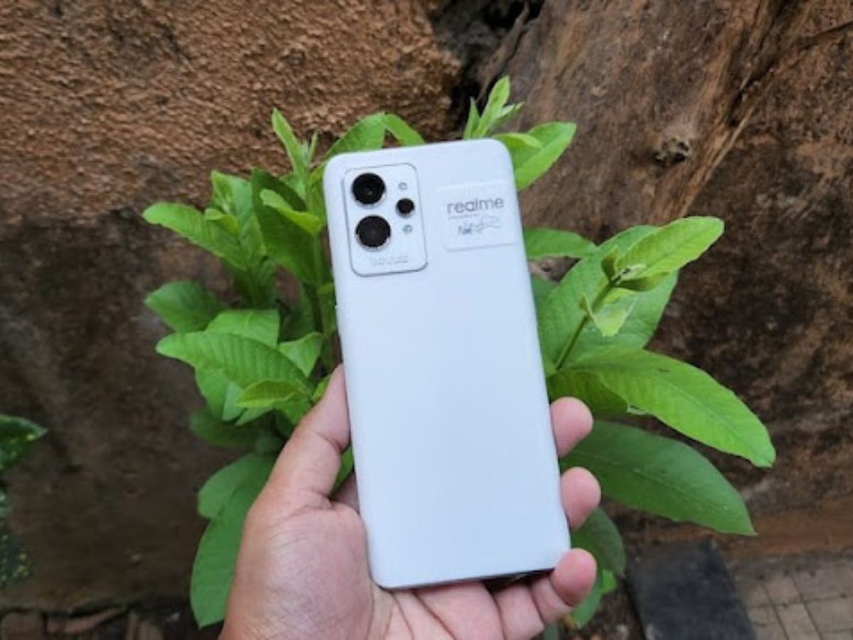 Realme GT 2 Pro Review: The flagship killer to beat in 2022